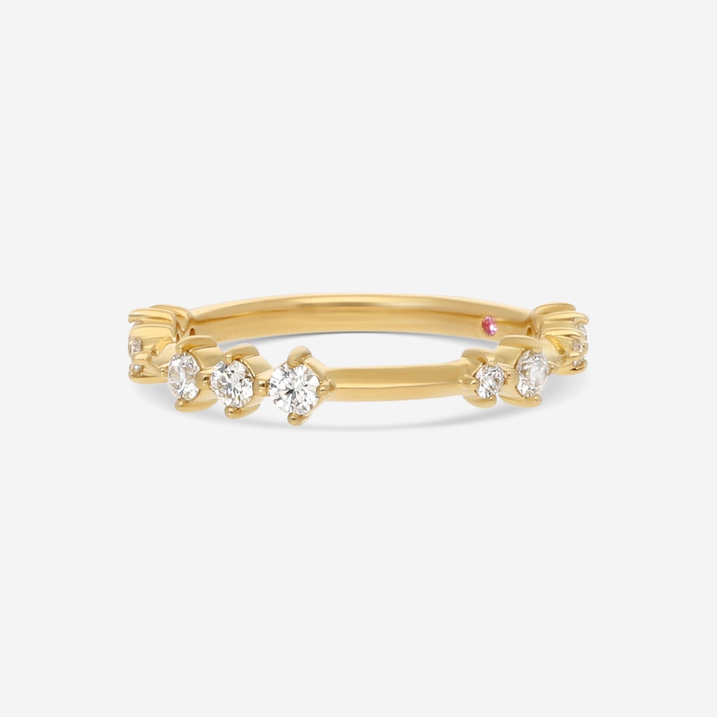 Hearts On Fire Love 18K Yellow Gold Diamond Band Ring Sz. 6.5 HP-HBA75648Y-C