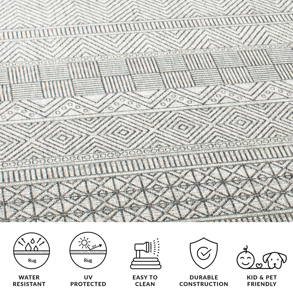 Safavieh Washable Rug Outdoor Courtyard Collection - 53 Square Black Grey