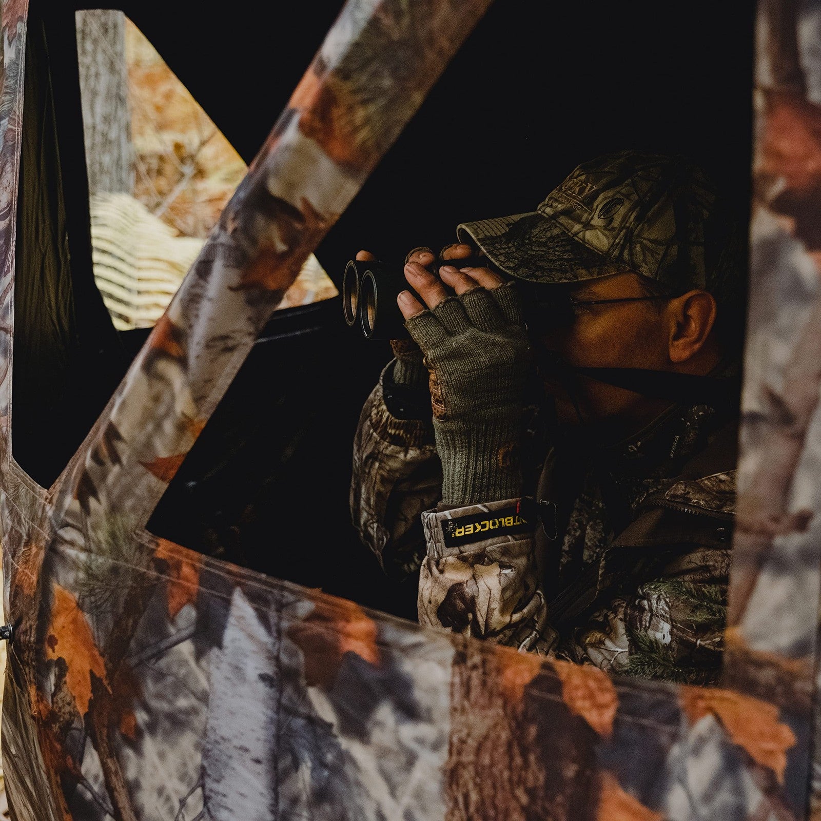 Barronett Blinds Road Runner Portable Hunting Blind Pop-Up Hub Blind Zipperless