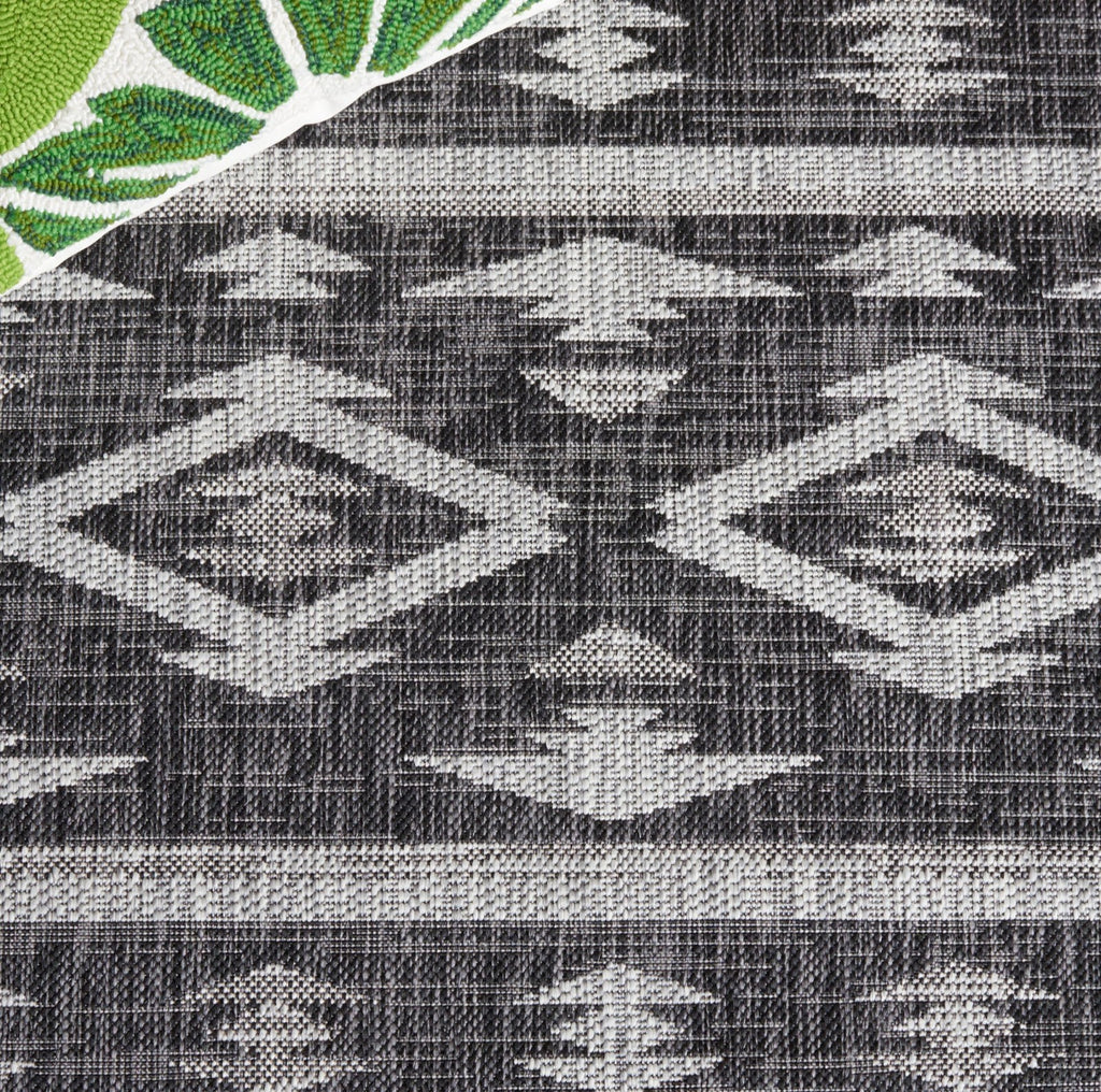 Safavieh Washable Rug Outdoor Courtyard Collection - 4 Square Black Grey