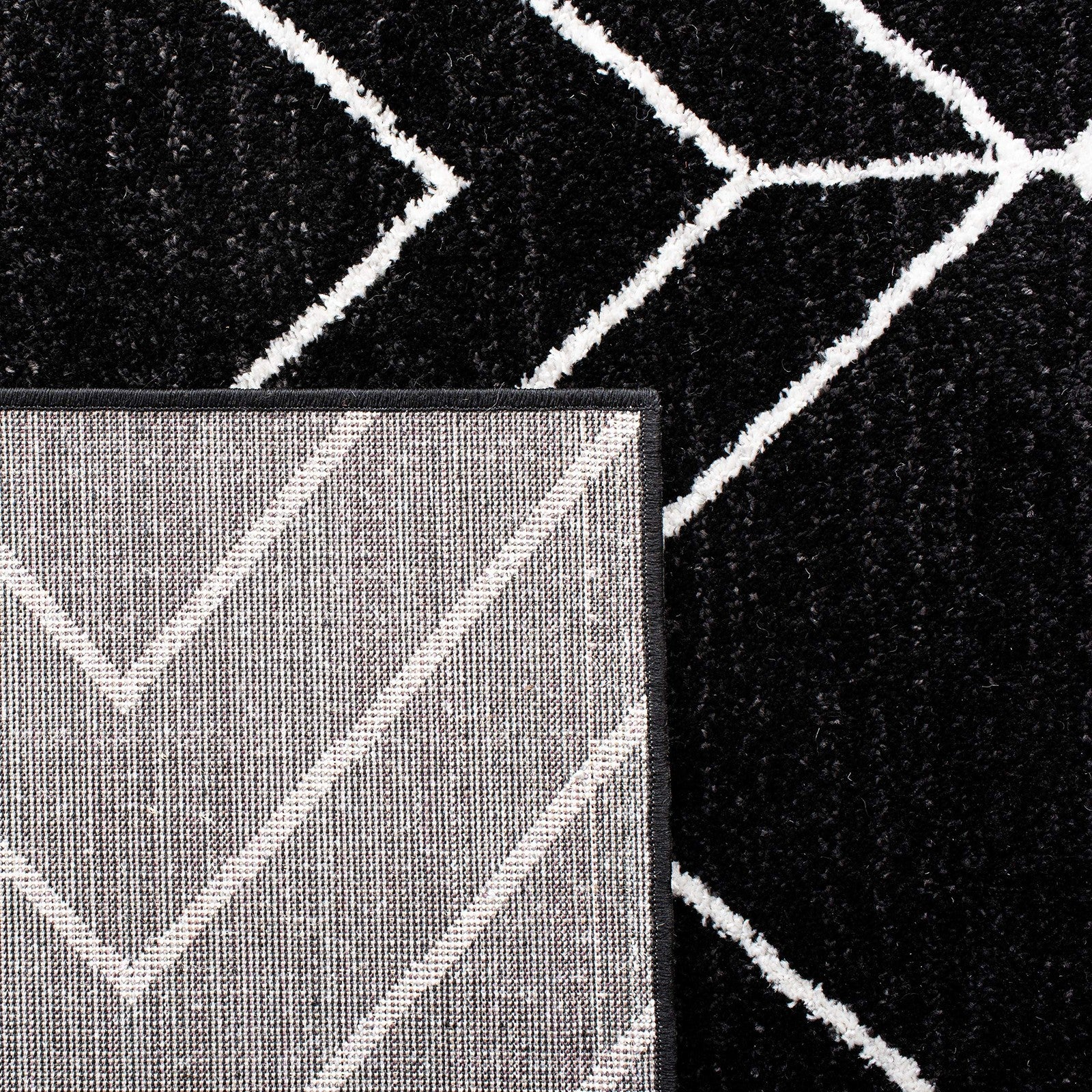 Safavieh Adirondack Collection Runner Rug - 26 X 10 Black Ivory Modern
