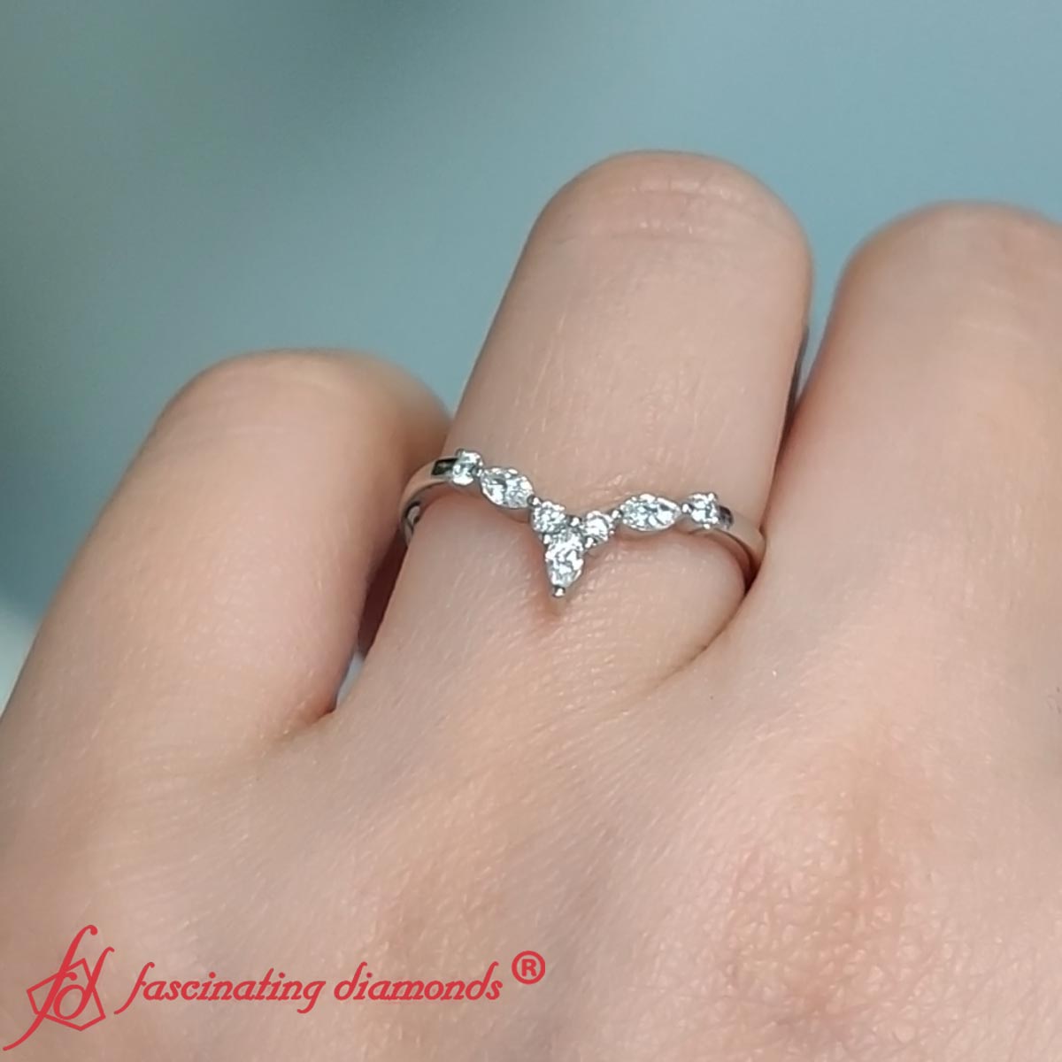 Crown Marquise And Round Band