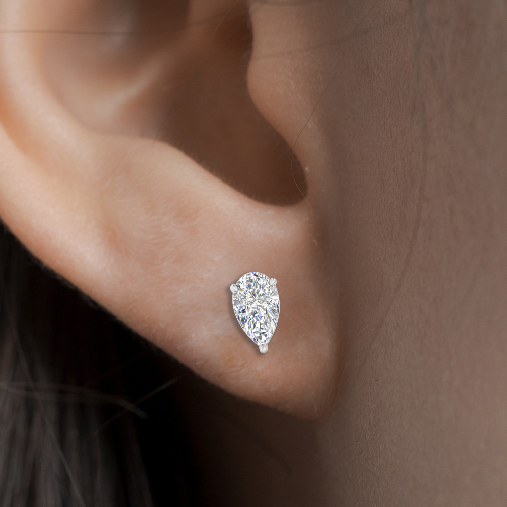 Diamond Pear Cut 3 Prong Earring